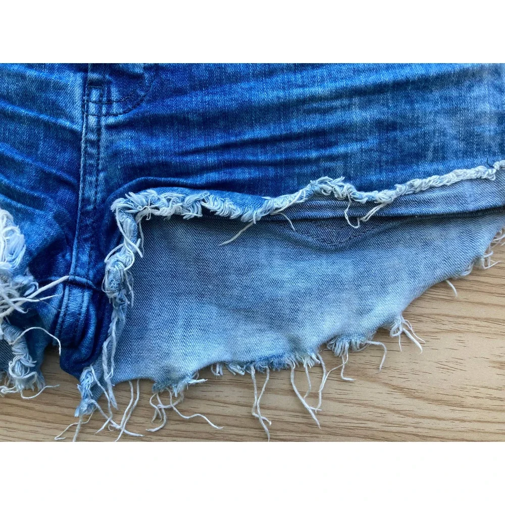 Forever 21 Distressed Short Cut-Off Jean Shorts 29in Waist (Sz8) - Picture 8 of 16